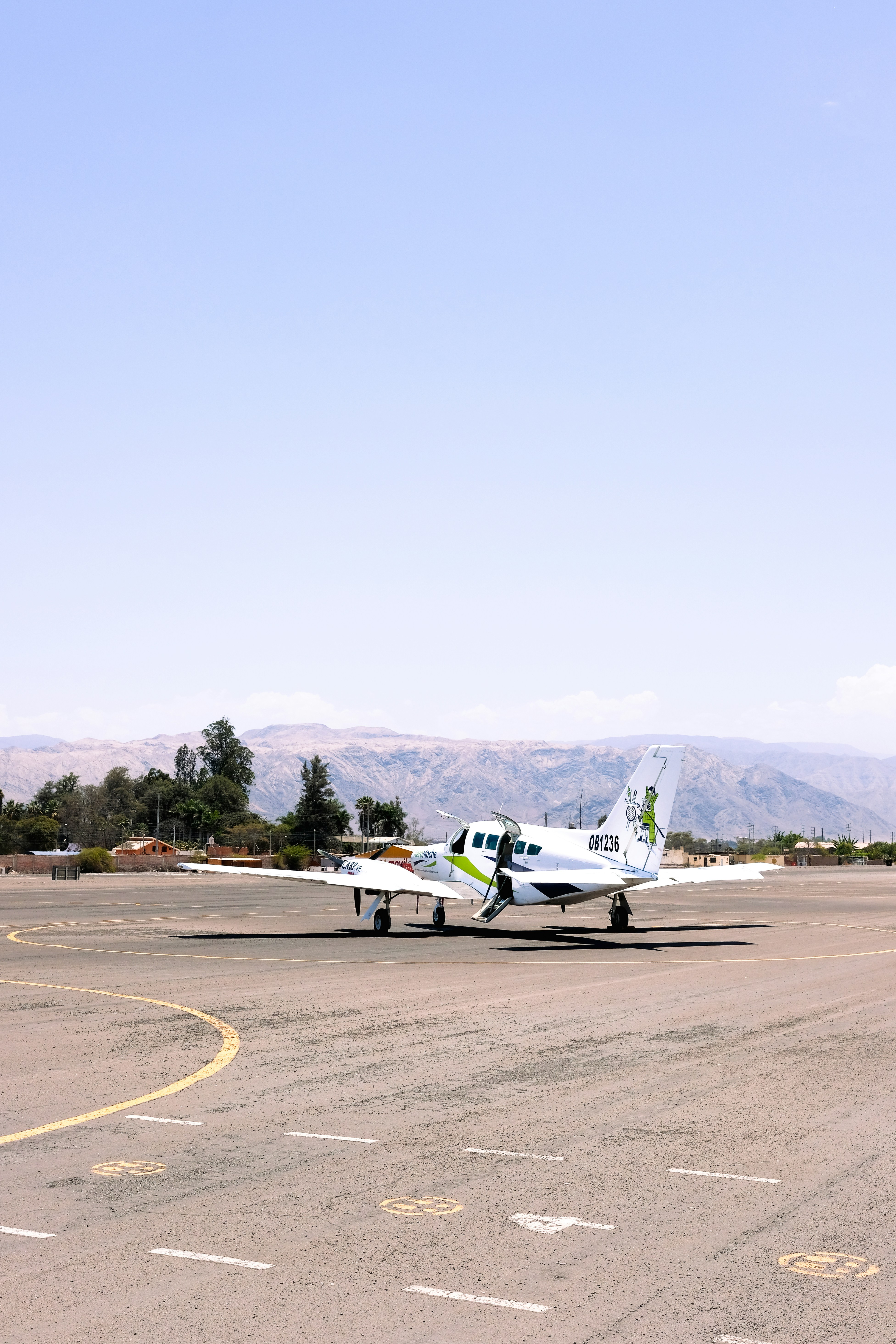 Nazca Lines Tour Plane